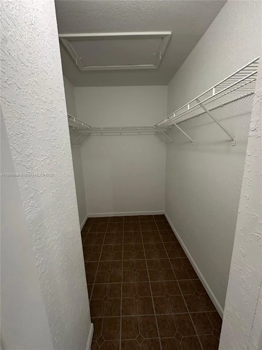2438 SE 14th Ave, #280