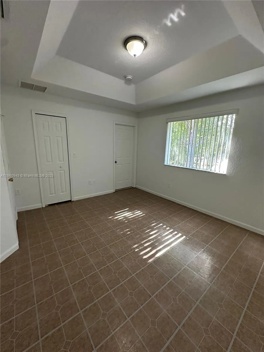 2438 SE 14th Ave, #280