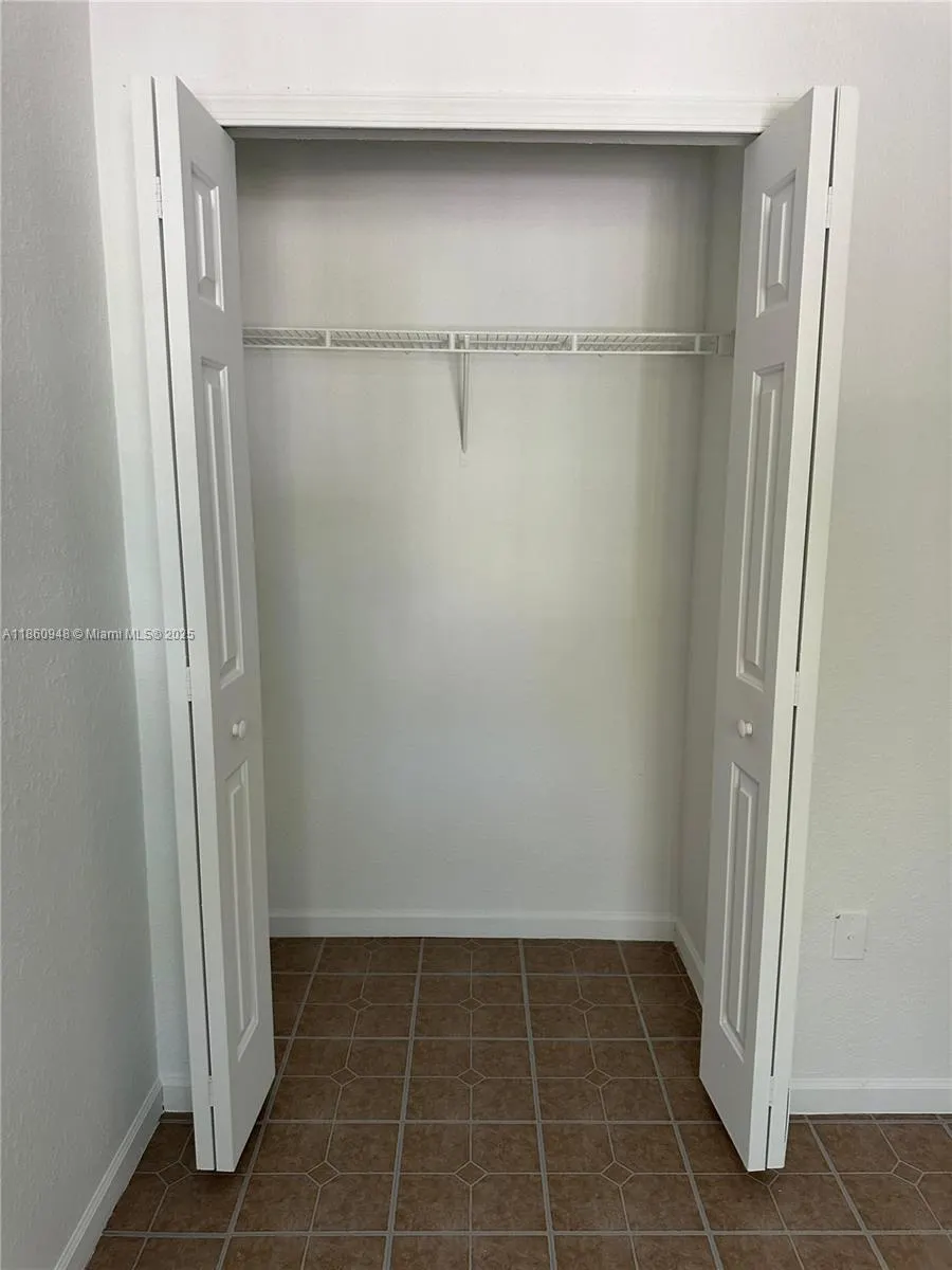2438 SE 14th Ave, #280