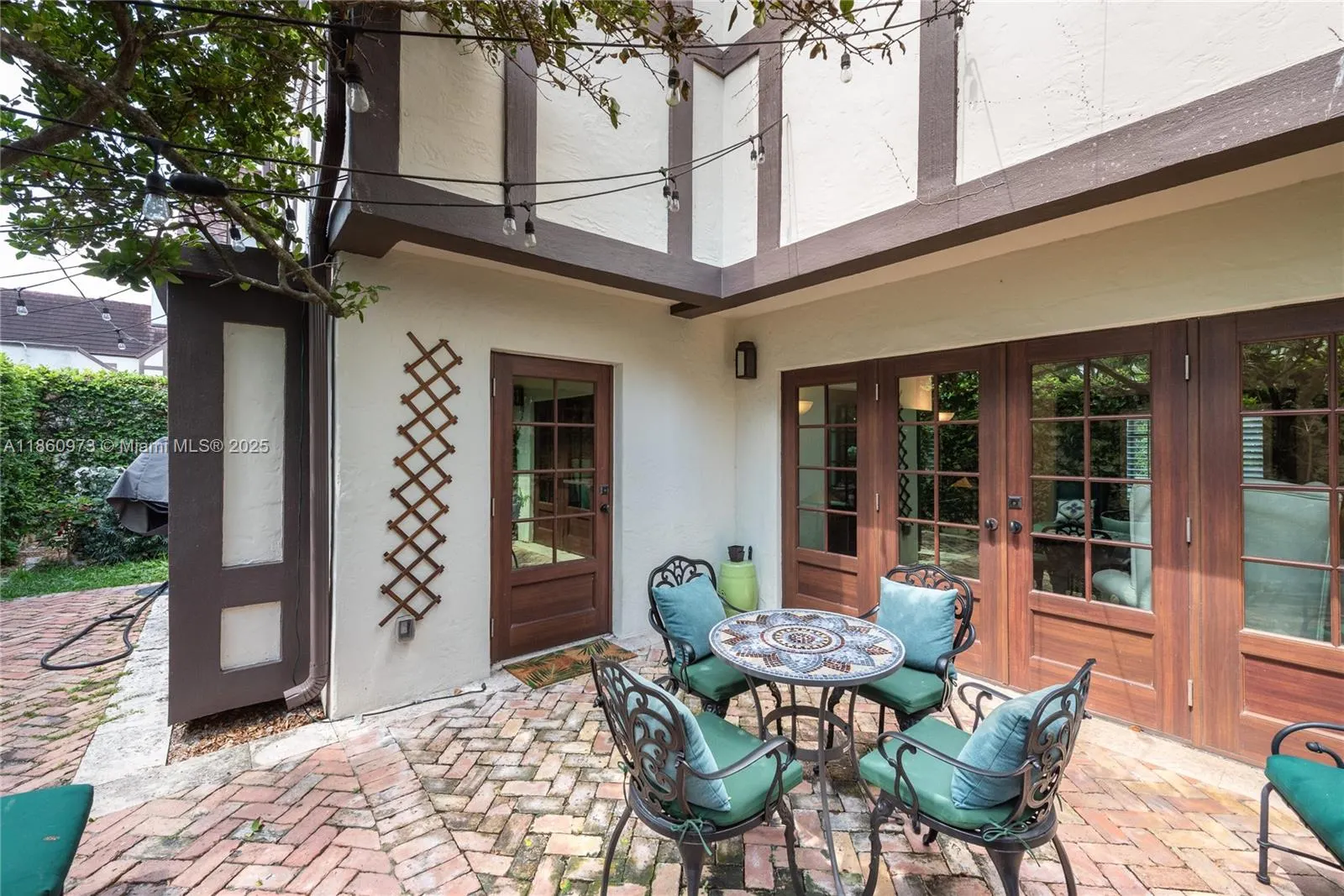 3621 VISCAYA CT