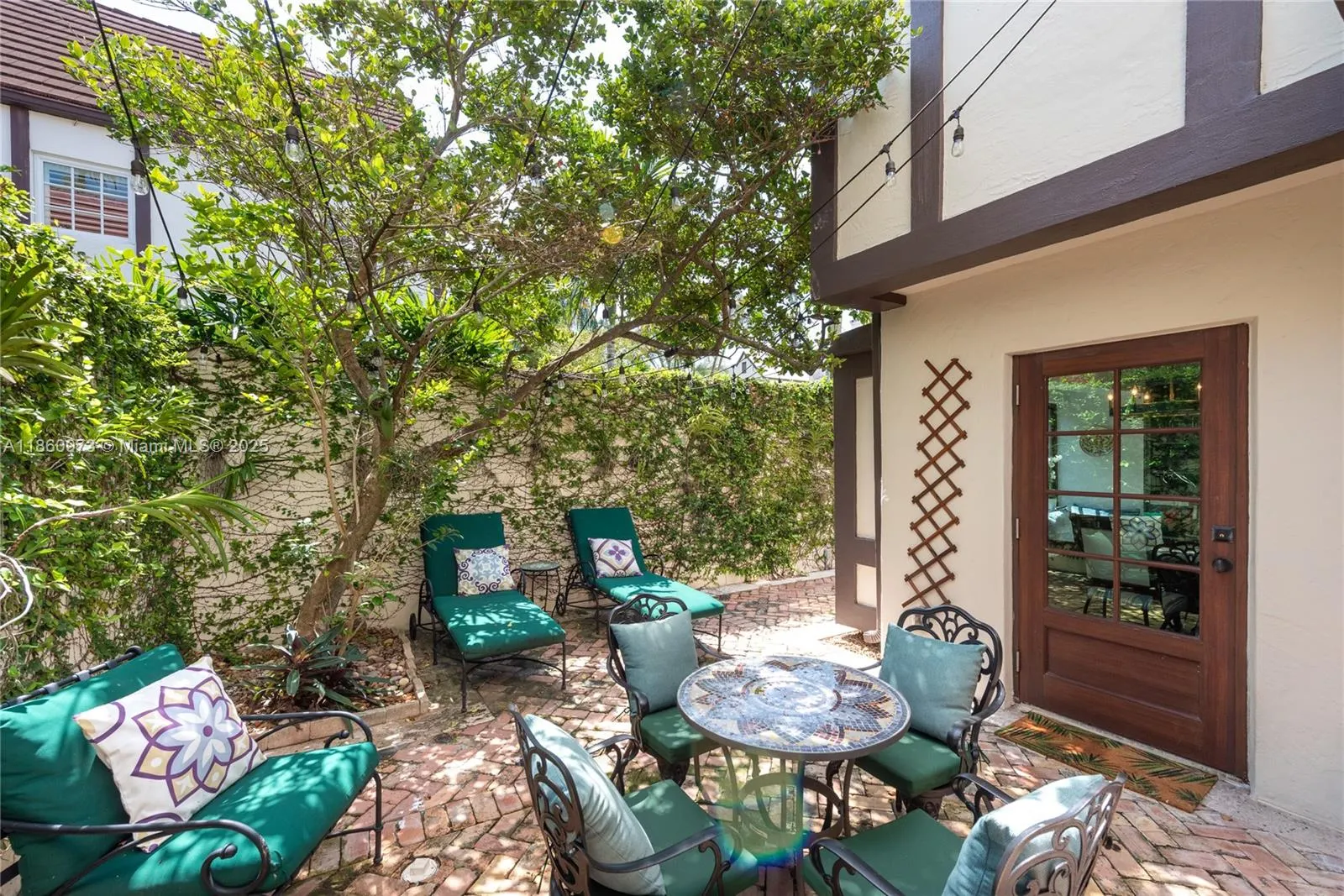 3621 VISCAYA CT