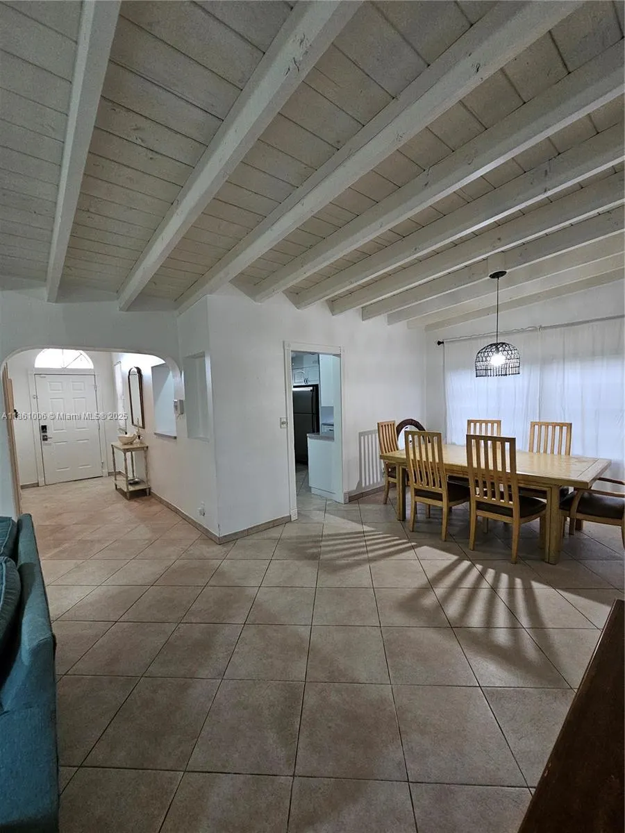 4628 Bougainvilla Dr