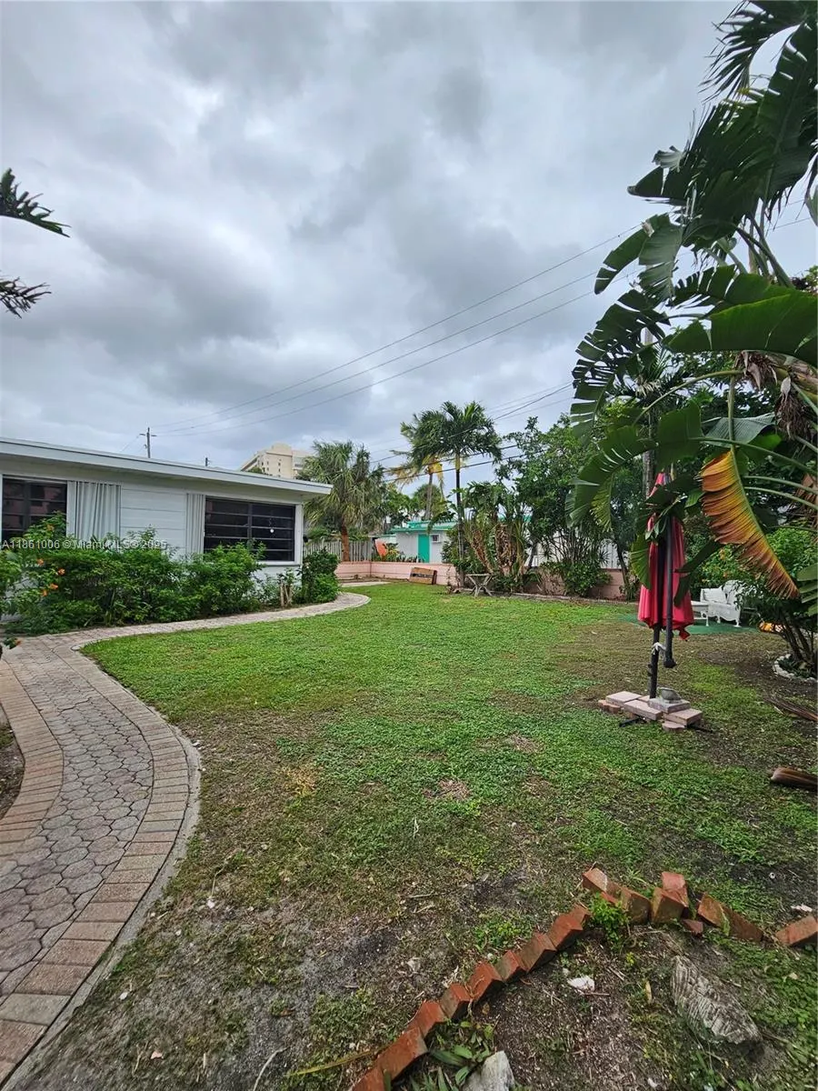 4628 Bougainvilla Dr