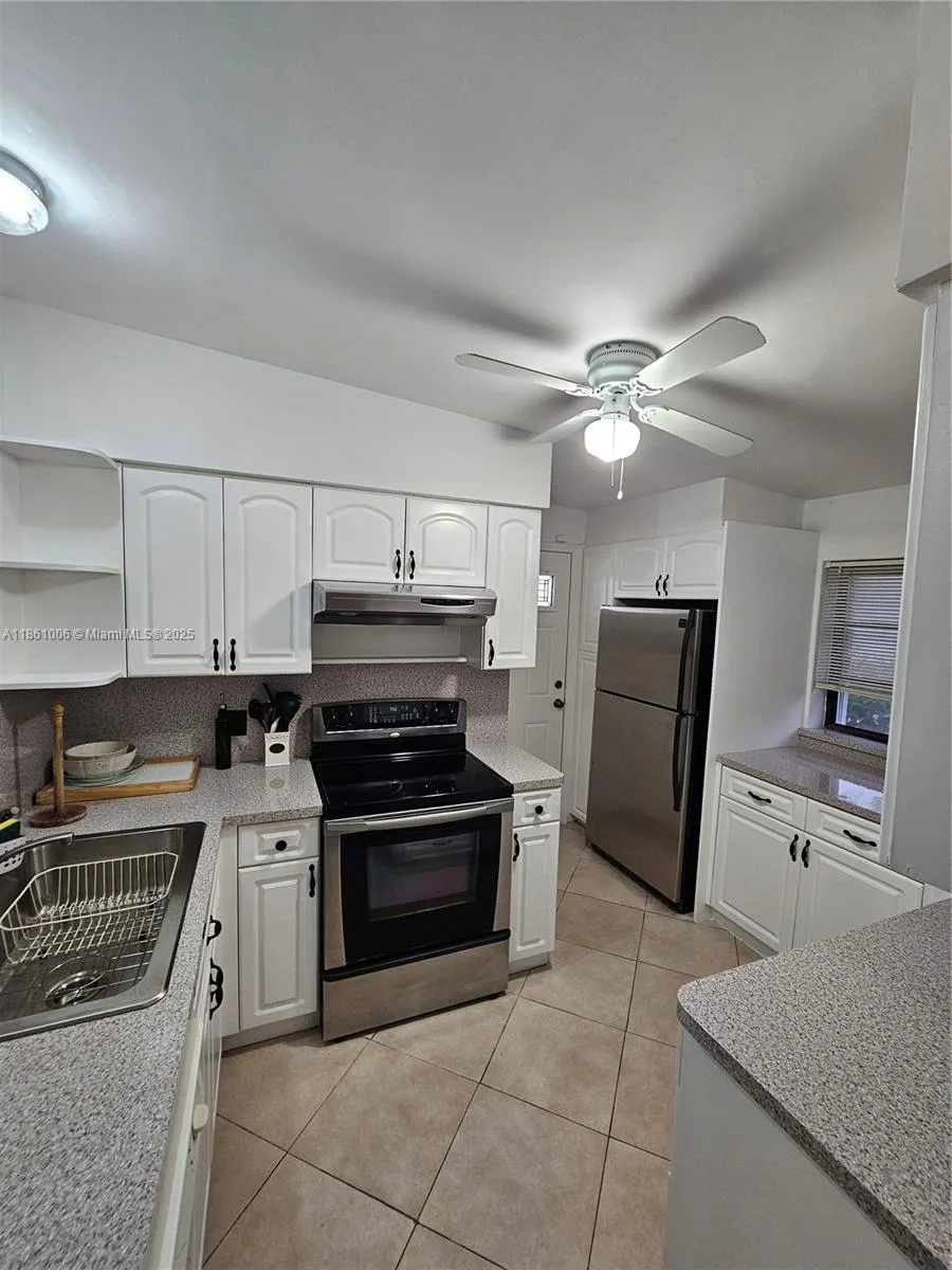 4628 Bougainvilla Dr