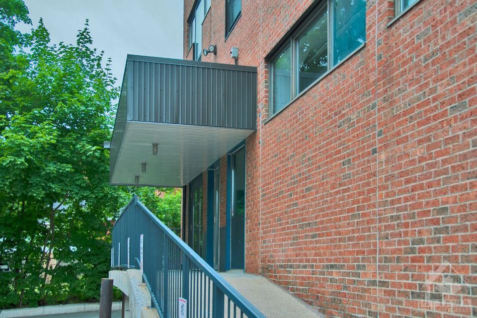 20 JAMES Street, #LL