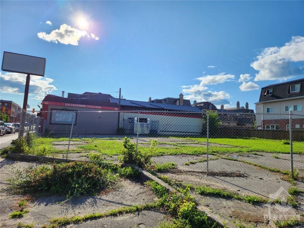 288 CHARLOTTE Street
