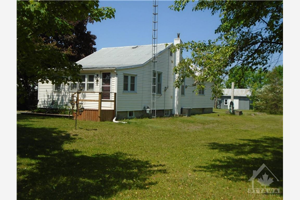 647 COUNTY 24 Road, Kemptville