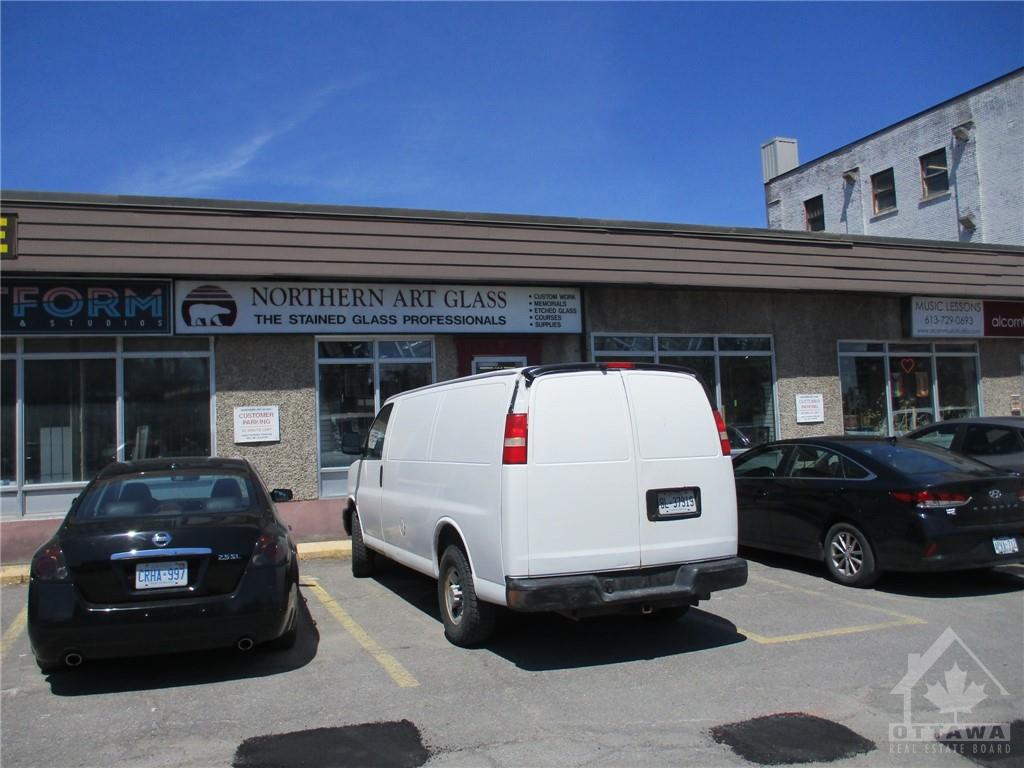 955 GLADSTONE Avenue, #A