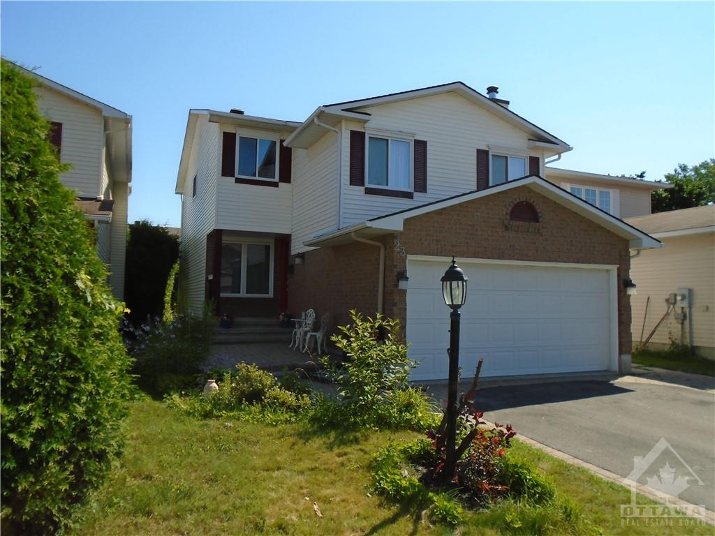 23 WATERTON Crescent