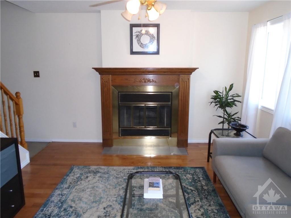 23 WATERTON Crescent
