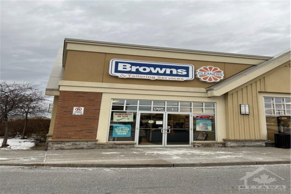 854 MARCH Road, Kanata