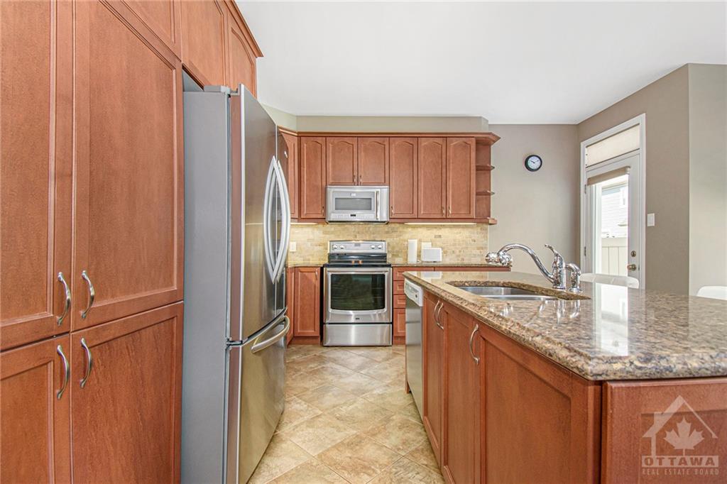 Listing 1325643 - Large Photo # 15