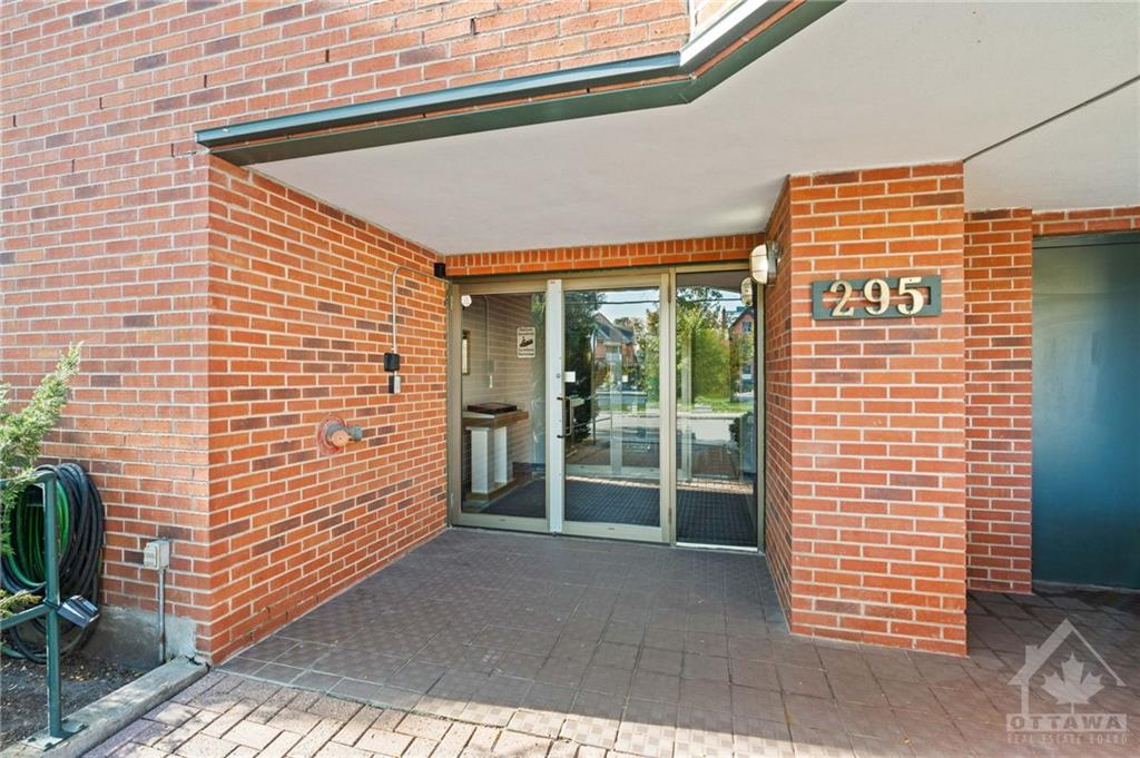 295 GILMOUR Street, #403