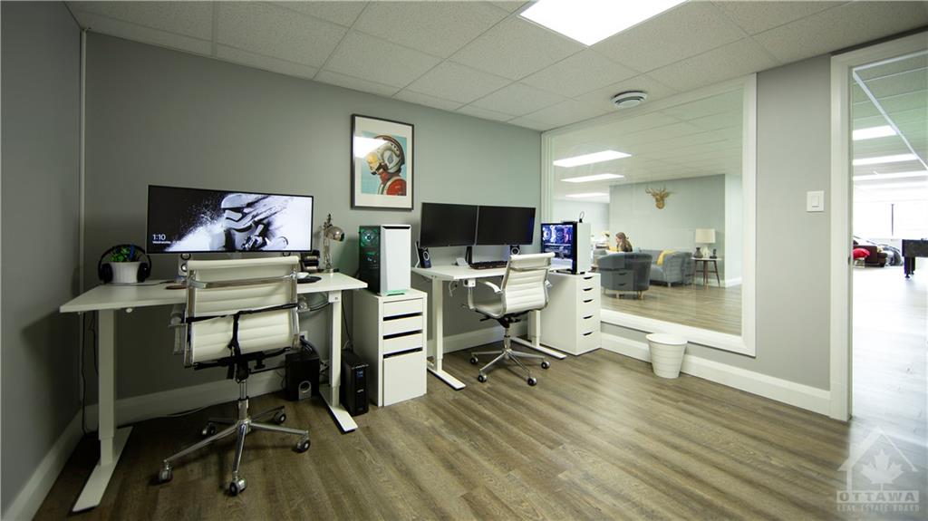34 CAPITAL Drive, #34