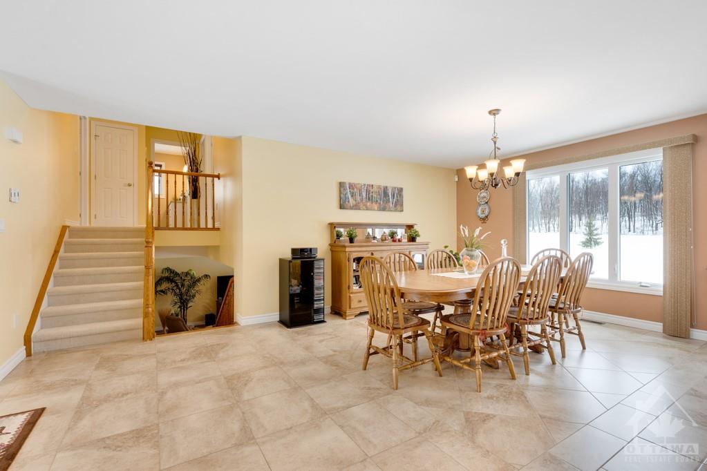 Listing 1327934 - Large Photo # 12