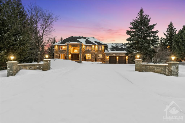 1097 TOMKINS FARM Crescent, Ottawa