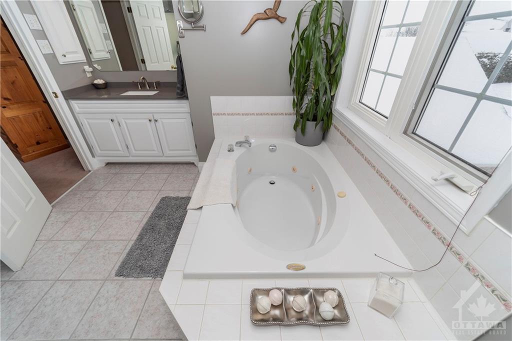 Listing 1331169 - Large Photo # 19