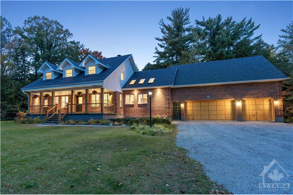 28 OHARA Drive, Kanata
