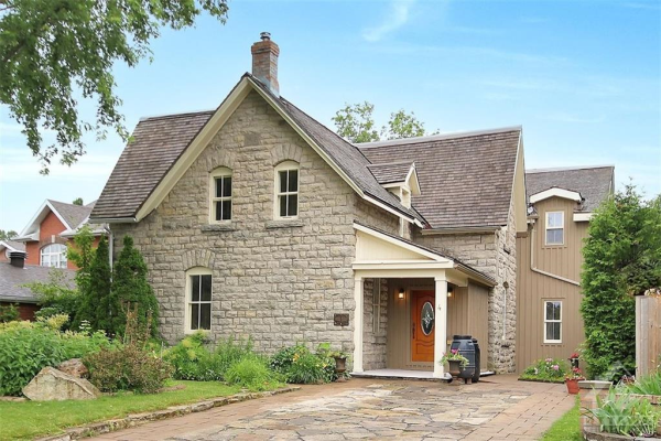 4 BRADLEY FARM Court, Kanata
