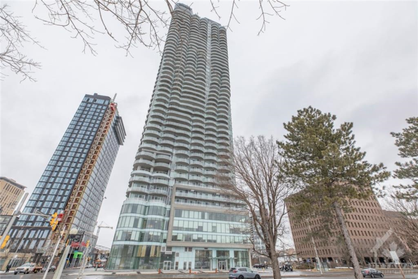 805 CARLING Avenue, Ottawa