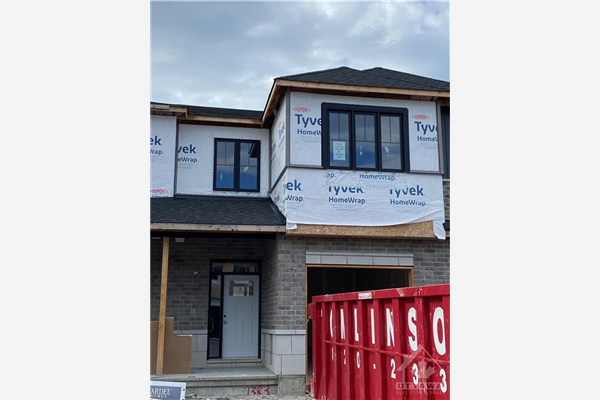 686 TALIESIN Crescent, Stittsville