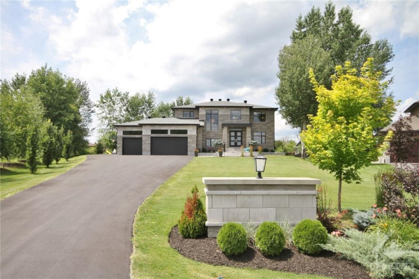 532 LEIMERK Court, Manotick