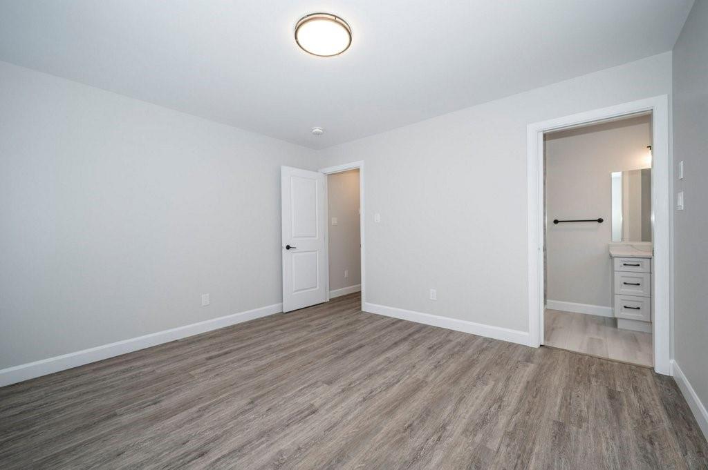 28 FORRESTER Way