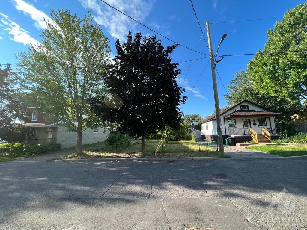 191 HERITAGE MAPLE Way