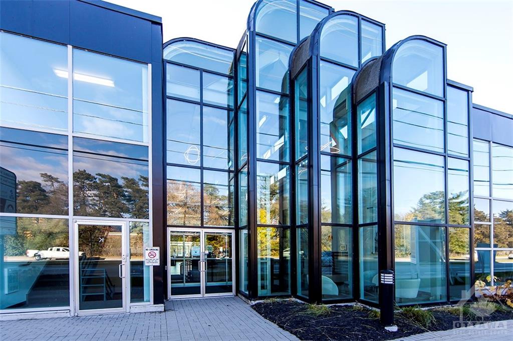 380 HUNT CLUB Road, #203