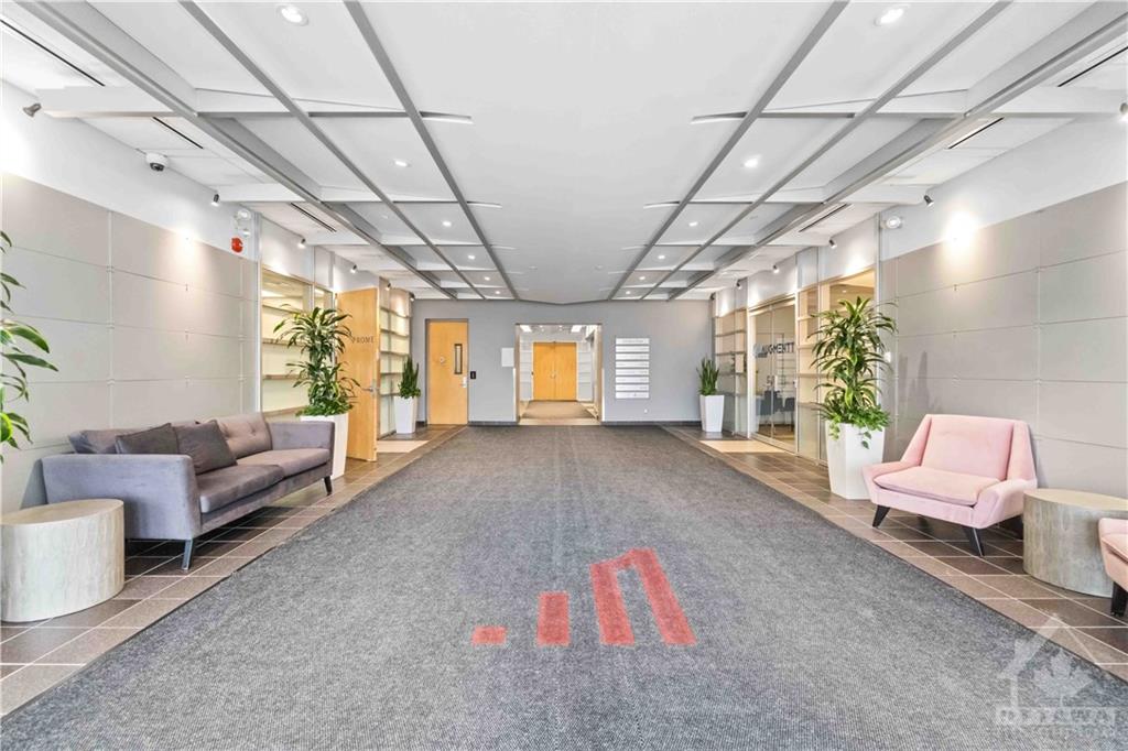 450 MARCH Road, #500