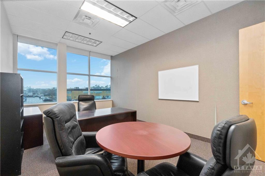 400 HUNT CLUB Road