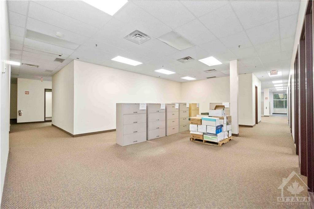 400 HUNT CLUB Road