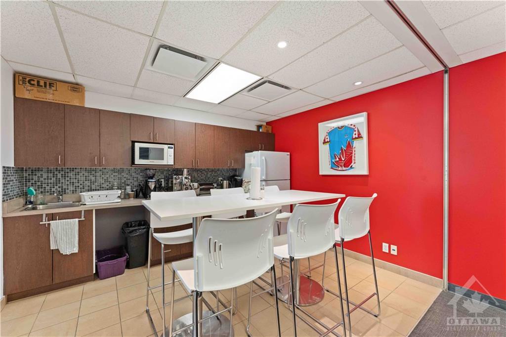 2197 RIVERSIDE Drive, #203