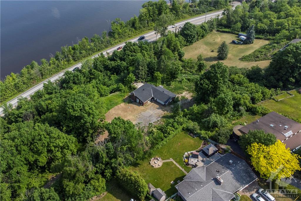 1541 BELLA VISTA Drive