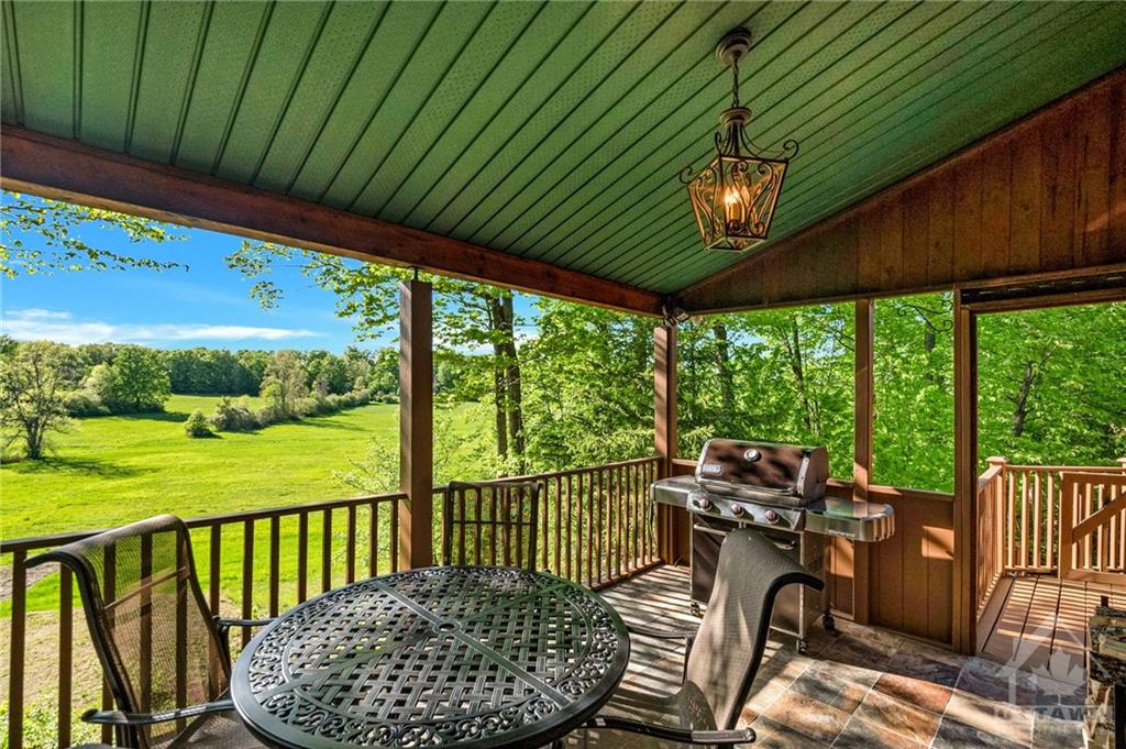 880 TOWNLINE Road