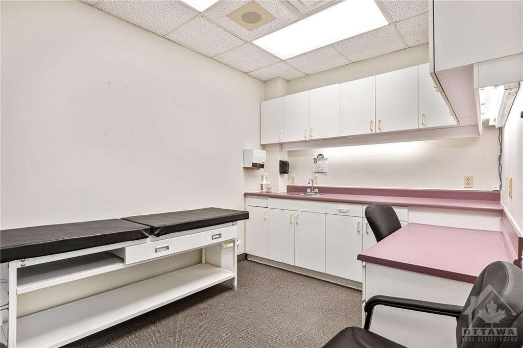 595 MONTREAL Road, #200