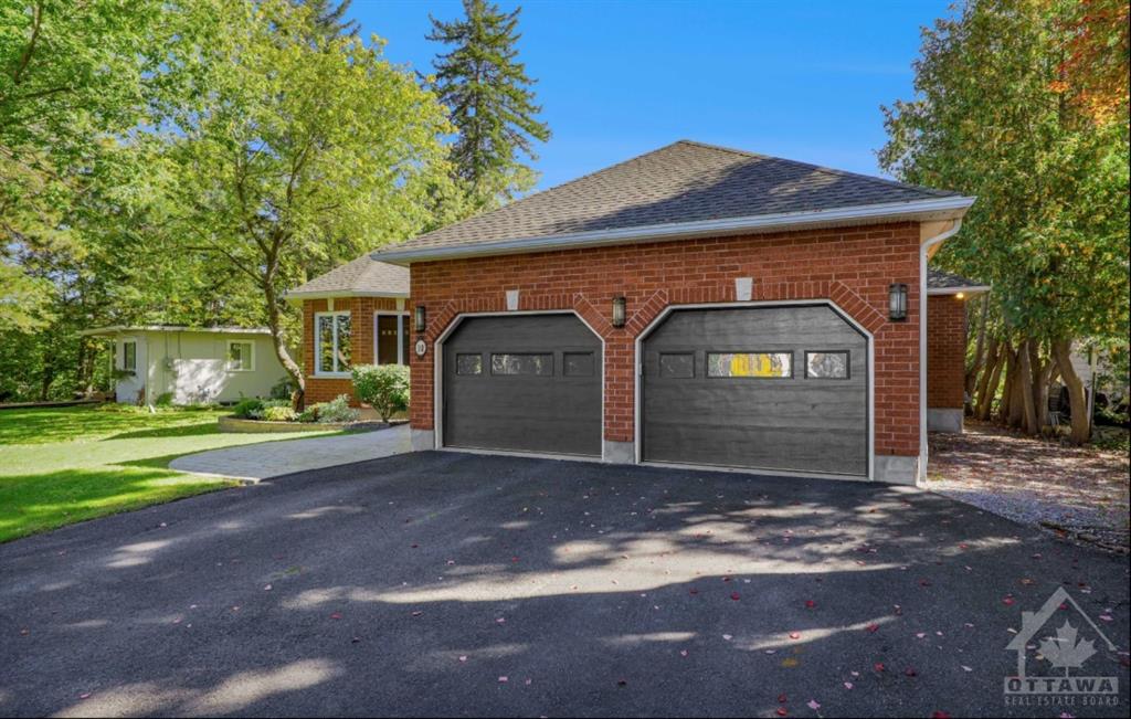 10 WATERBEND Lane