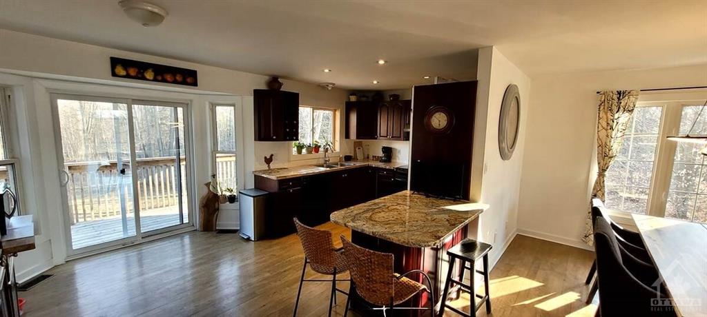 6737 6TH CONCESSION Road