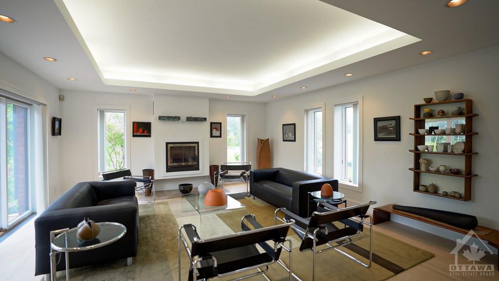 1270 ROYAL PALM Crescent