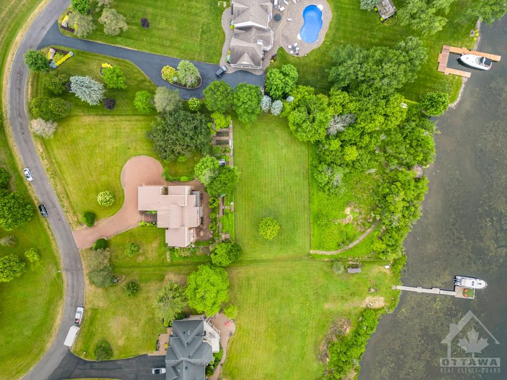 1270 ROYAL PALM Crescent