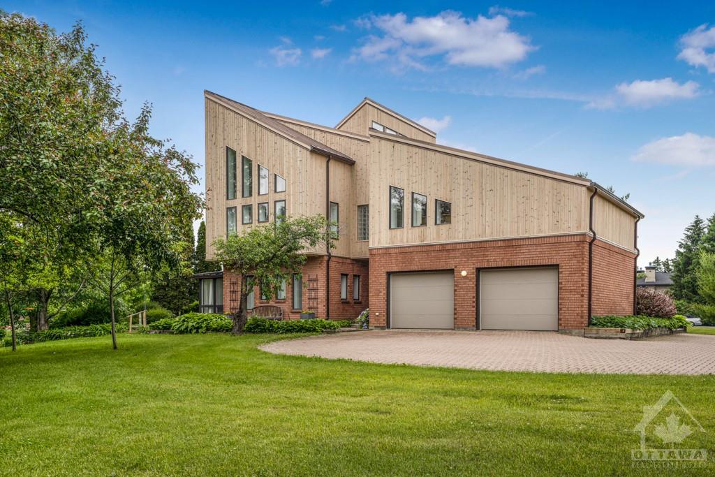 1270 ROYAL PALM Crescent