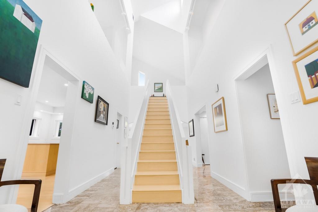 1270 ROYAL PALM Crescent