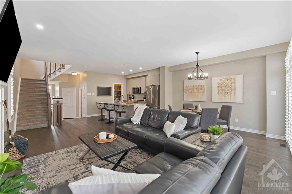 3989 KELLY FARM Drive