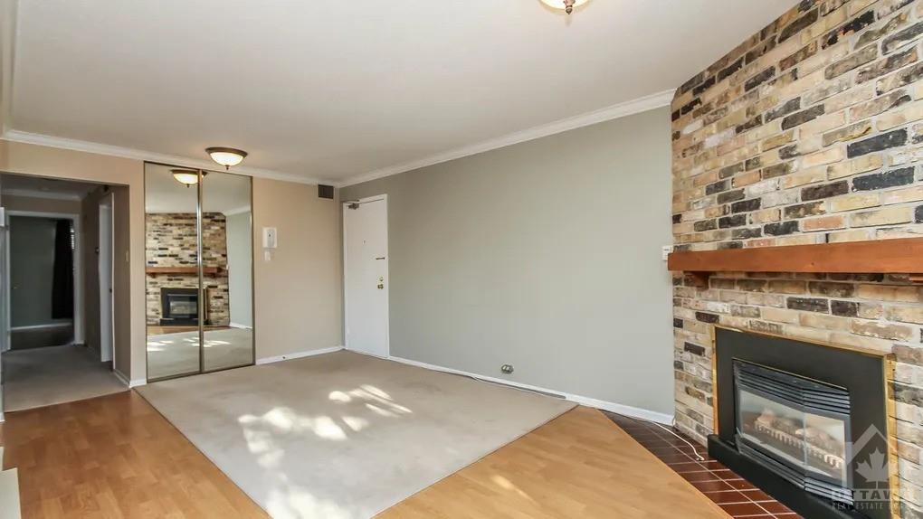10 STONEHILL Court, #D