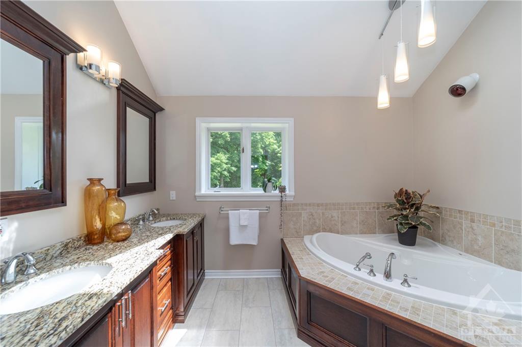 519 TOWNLINE Road