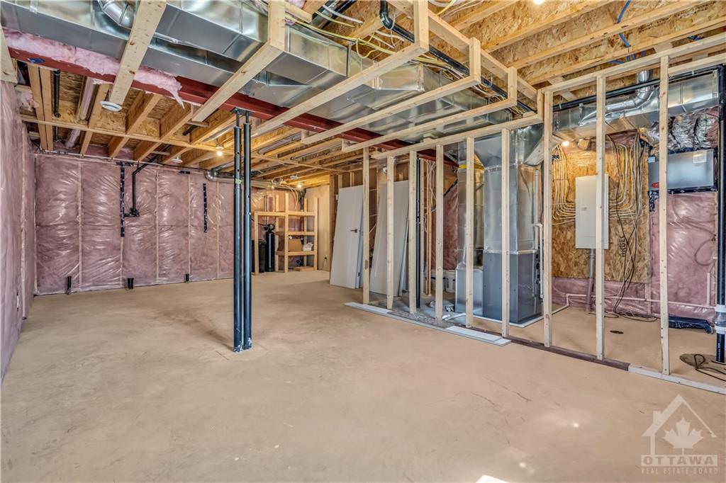 106 ALMA Street W