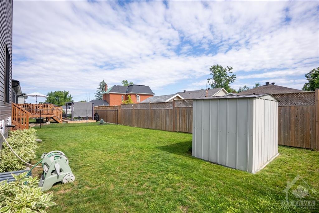 106 ALMA Street W