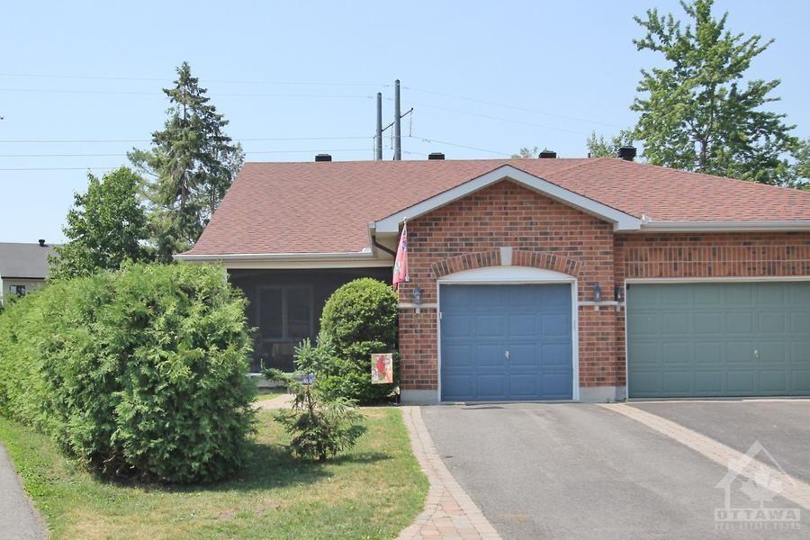 51 WATERTHRUSH Crescent