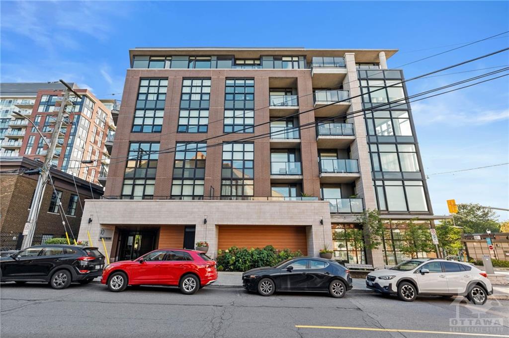 10 ROSEMOUNT Avenue, #303