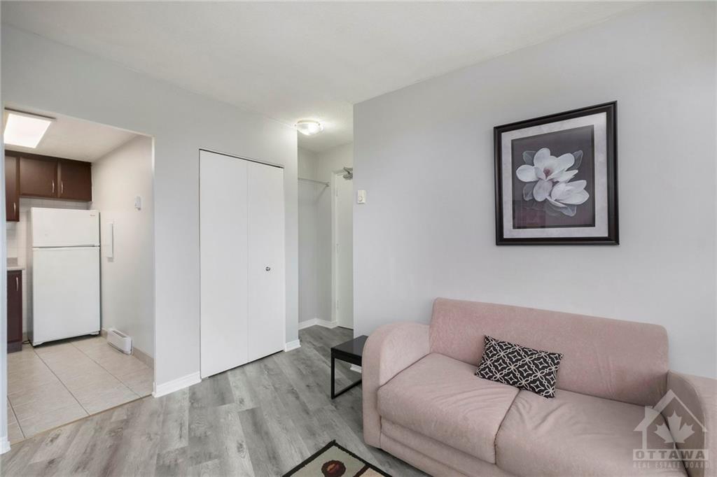 1160 MERIVALE Road